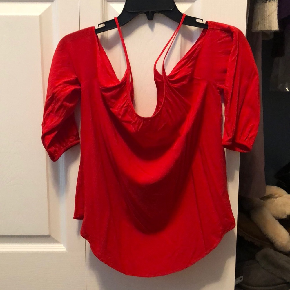 Open shoulder express top